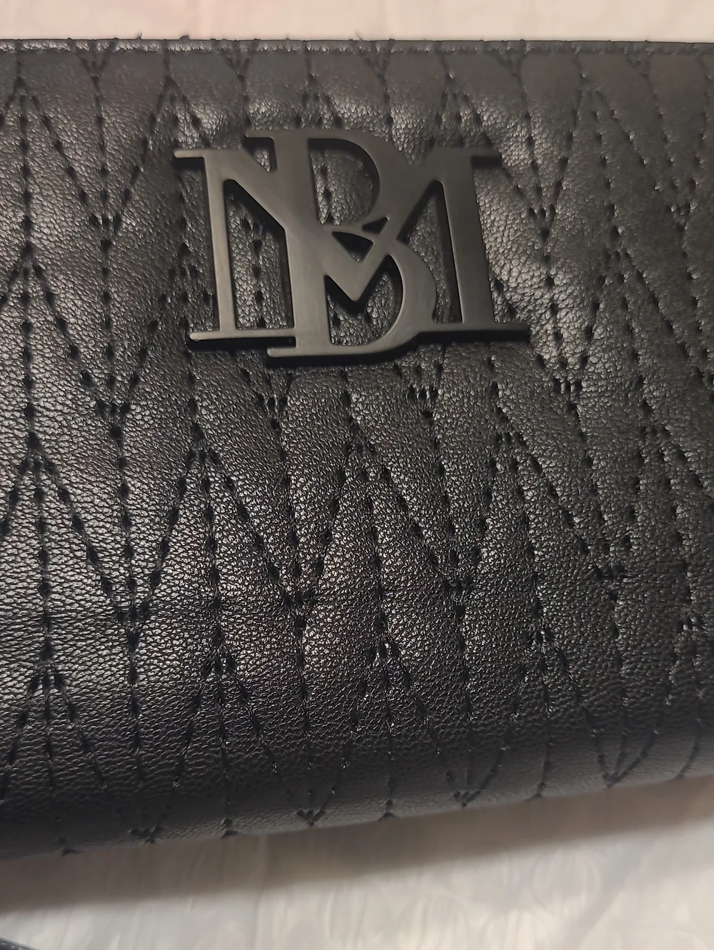 Badgley Mischka Wallet With Phone Holder With Strap To Carry Like A Wristlet